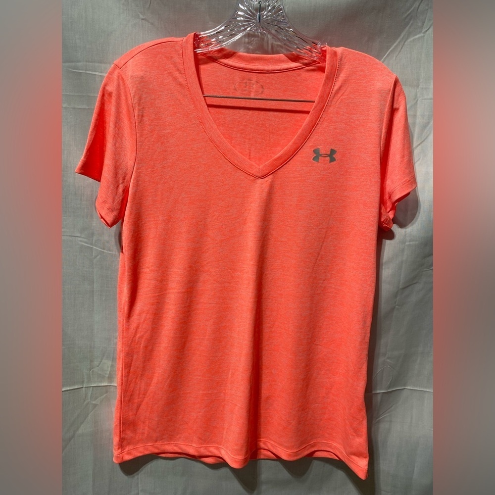 Under Armour Women’s V-Neck Coral‎ Small